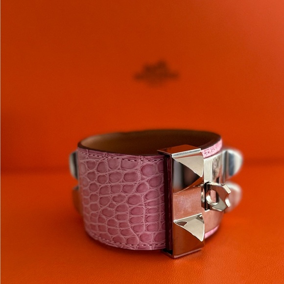 HERMES
Shiny Alligator Collier De Chien CDC Bracelet T2 5P Pink - Picture 9 of 9